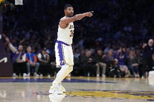 拉拉维亚：斯玛特非常有领袖气质 他把能量带到了所效力的每一队