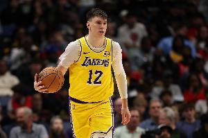 拉拉维亚：近期我们的身体对抗强度非常好 防守表现有很大提升