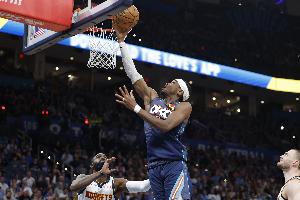 亚历山大：掘金下半场几乎都包夹我 所以关键时刻我必须快速出手