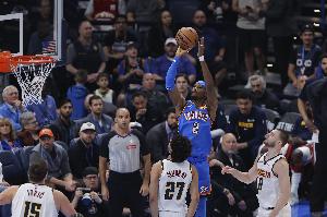 ⚡亚历山大连续126场20+ 触摸尘封63年的NBA历史纪录！