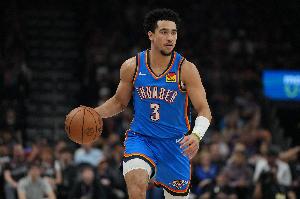 强力新援！麦凯恩飙中2记关键三分&全场13分 雷霆生涯9次得分上双