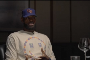 詹姆斯：一到季后赛吹罚尺度突变 你可能需要好几场比赛才能适应