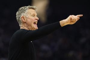 也算是稳定！勇士战绩来到32胜32负 胜率兜兜转转跌回50%