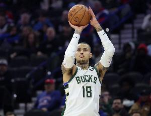 库兹马谈万分里程碑：前天还特意查了下 想着今天拿30分就太棒了