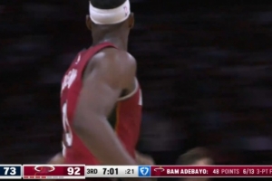 50分听牌！阿德巴约底角三分继续轰进 个人第48分