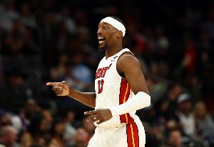 阿德巴约加入！历史此前仅三位中锋做到过单场砍下70分