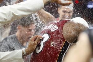 翻了多少倍？阿德巴约本赛季场均4.8罚 今天一场罚43个破历史纪录