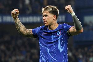 贡献传射！恩佐数据：2次射门打进1球，2次关键传球，获评7.4分