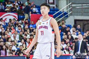 差异明显！广州半场全队三分10投6中 宁波全队仅10中2