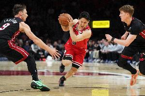 河村勇辉：学英语不容易 但我进步挺快 因为我尽量多和队友交流