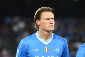 那不勒斯员工：麦克托米奈开始不喜欢我们的咖啡，现在已离不开了