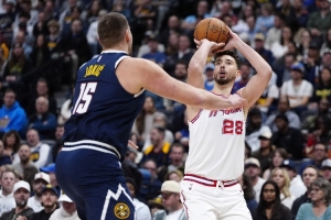 解说：谢泼德在场还让杜兰特持球 乌度卡对KD有执念&在高原缺氧？