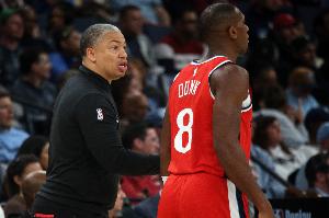 快船27-11期间战胜的强队：湖人/火箭/森林狼/活塞各2次 尼/掘1次