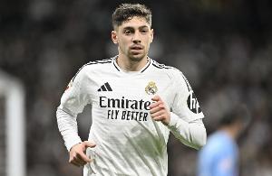 记者：巴尔韦德表现太出色，他未入选金球奖30人名单令人难以理解