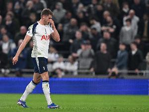 旧将：利物浦确实需要再引进一名中卫，范德芬似乎是不错的选择