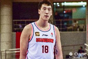 媒体人：张皓嘉&杜润旺可以用但不要一起登场 否则球队球迷都辛苦