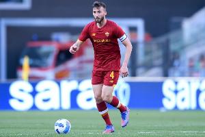 克里斯坦特：空间有限难以创造机会，但我们丢球后反应很好