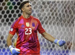 意媒：尤文评估引进大马丁补强门将，国米也有意但尤文占得先机