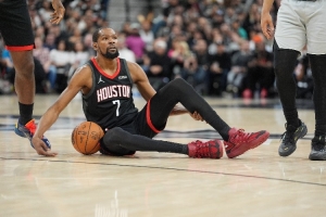 比尔·西蒙斯：若知道范弗里特受伤 火箭当时就不会换来KD