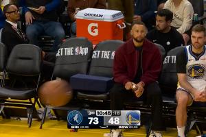 邪了门了！勇士一场比赛伤退3个人 板凳席仅剩2.5人