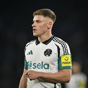 对巴萨！纽卡前锋巴恩斯：我们能与豪门抗衡，要让巴萨踢得难受