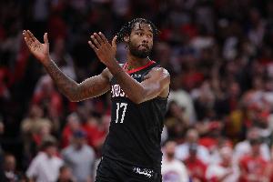 续约合同要飞？伊森依旧无脑表现19分钟3失误3犯 11中2仅4分8板