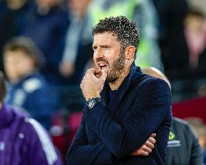 BBC盘点曼联vs维拉纪录：曼联近37次主场对维拉的联赛中仅输2场