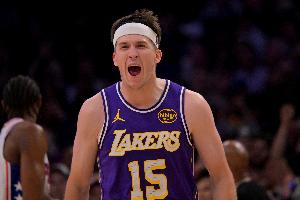 湖人近期9战8胜 里夫斯：这意义重大 我们不仅是赢下一些强队