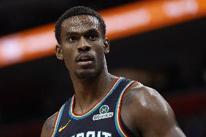 高效终结！杜伦半场6中5拿到14分5板 罚球7中4