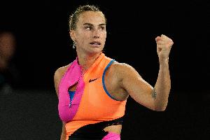 萨巴伦卡：享受和莱巴金娜的竞争，我会喝几杯浓缩马天尼放松一下