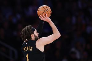 米切尔：斯特鲁斯为回归付出了大量时间努力 他不是轻言放弃的人