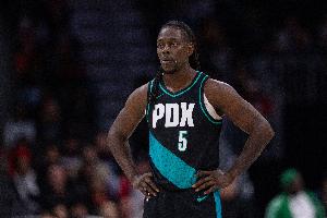 控场好手！朱·霍勒迪11中5拿11分9板5助1断 正负值+30全场最高