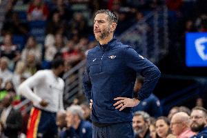 火记：火箭必须强化教练组 如果鹈鹕不留博雷戈可以签下他