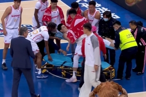 媒体人：冯熙瑞大概率是应力性骨折 康复后或摆脱烦人的慢性伤病