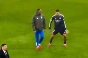 阿诺德赛后疑似模仿多库盘带，皇马球迷热议：他在比划他要去哪