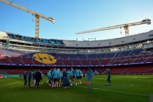 太阳报谈诺坎普：顶层看台等大量工作未完工，球场仍像是建筑工地