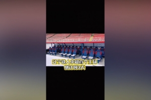 静候中超首秀！辽宁铁人主场替补席下沉改造完成，双排座椅设计