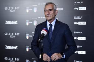 意足协主席：裁判判罚争议只能减少无法杜绝 小法的执教水准很高