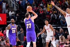 湖人再克火箭：卢卡勒布朗，申京杜兰特