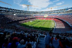 世体：球迷抱怨诺坎普南北看台首层倾斜度不够，翻新后视野仍受限