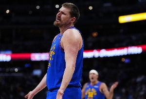 单场10失误！约基奇创个人近4年新高 上次是22年11月对雷霆10失误