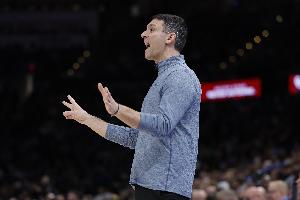 失手了！切特被吹犯规雷霆挑战失败 连续12次挑战成功纪录终止