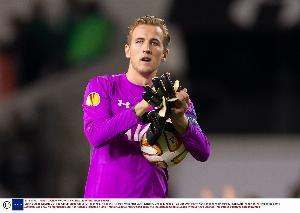 凯恩：我客串门将的体验一次就足够，乌尔比希今天能出场太棒了