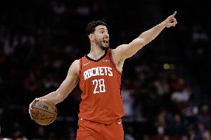 申京：我的目标是不再缺席更多比赛 健康进入季后赛然后大杀四方!