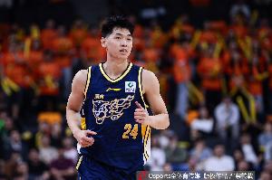 效率不高！崔永熙替补13分钟9投仅3中拿到9分4板 三分5中1