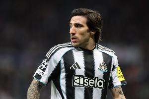 英媒：托纳利伤情没预想那么严重，埃迪·豪确认他可能出战桑德兰