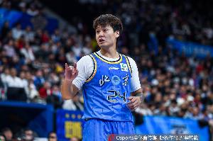 媒体人：赵睿大战继伟真精彩 比赛里两个国内球员成为主角挺难得