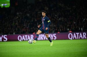 法媒预测巴黎本轮法甲首发：埃梅里踢右边后卫，拉莫斯首发中锋