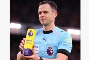 愤怒！曼联球迷英超社媒下抗议：光天化日抢劫 裁判是“最佳”