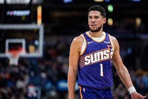 杰伦·格林：当布克遭遇包夹时 我们应抓住机会打穿对手